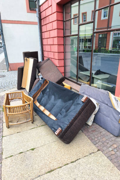 Best Retail Junk Removal  in Perry, MI